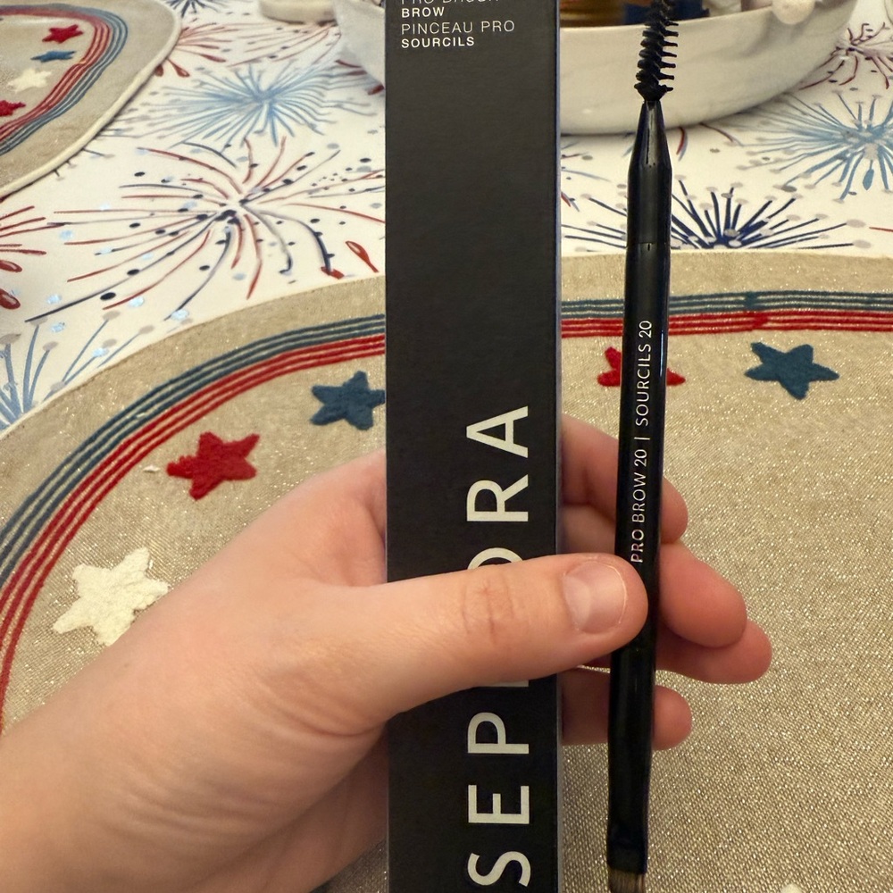 Sephora Pro Brow Pencil in Black